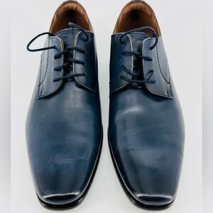 Florsheim Navy Leather Men's Shoes. Size 10.5